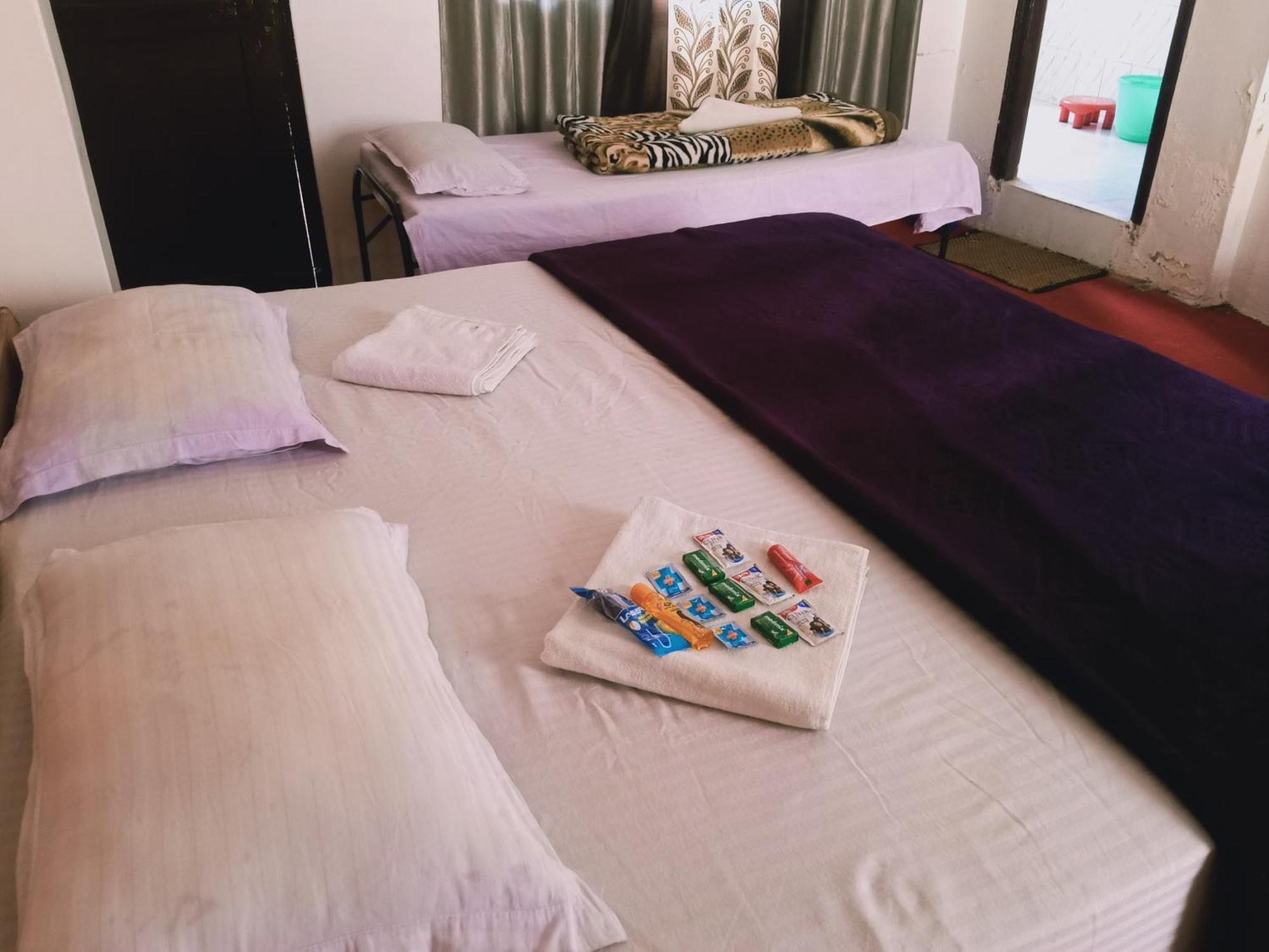 Debbhumi Regency Hotel Sāngla Quarto foto